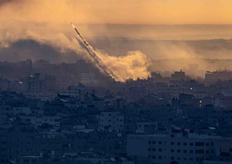 Se intensifican los ataques de Israel a Gaza y Líbano